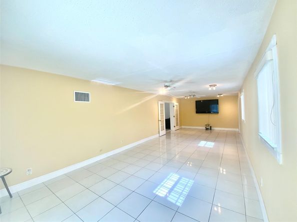 1104 Pinehurst, North Lauderdale FL 33068