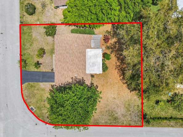 7000 NW 95th Terrace, Tamarac FL 33321