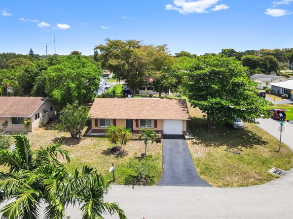7000 NW 95th Terrace, Tamarac FL 33321