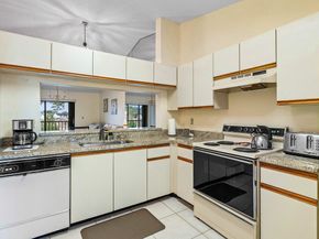 4689 Lucerne Lakes Boulevard 203, Lake Worth FL 33467