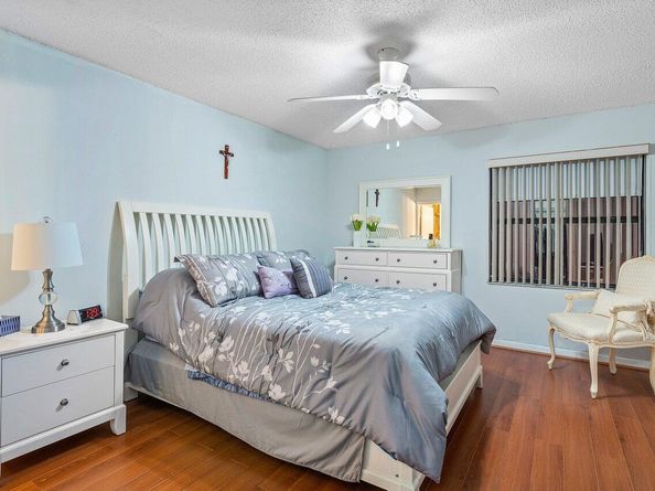 4689 Lucerne Lakes Boulevard 203, Lake Worth FL 33467
