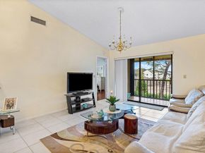 4689 Lucerne Lakes Boulevard 203, Lake Worth FL 33467