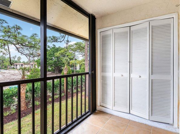 4689 Lucerne Lakes Boulevard 203, Lake Worth FL 33467