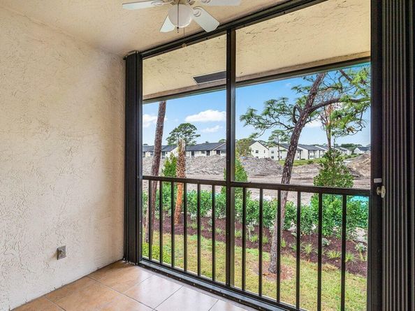 4689 Lucerne Lakes Boulevard 203, Lake Worth FL 33467