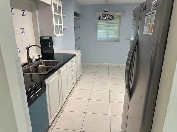 8604 N Campanelli Blvd, Plantation FL 33322
