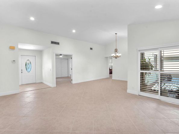 2097 Montpeliar, Weston FL 33326