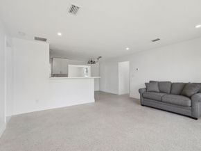 1547 NE 39th St, Oakland Park FL 33334
