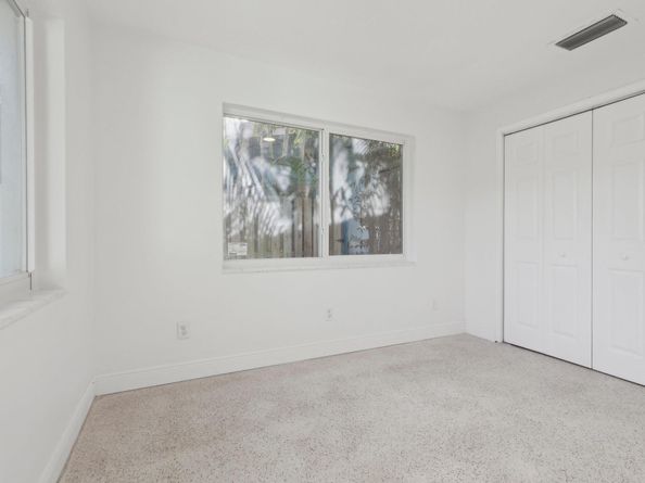 1547 NE 39th St, Oakland Park FL 33334