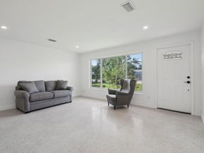 1547 NE 39th St, Oakland Park FL 33334