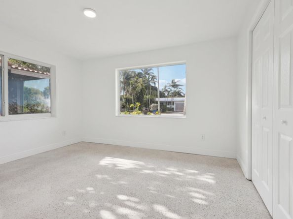 1547 NE 39th St, Oakland Park FL 33334
