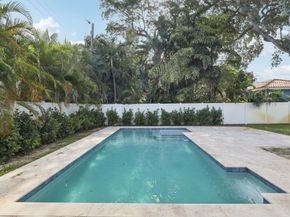 1547 NE 39th St, Oakland Park FL 33334