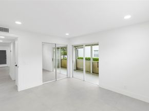 924 Flanders T 924, Delray Beach FL 33484