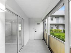 924 Flanders T 924, Delray Beach FL 33484