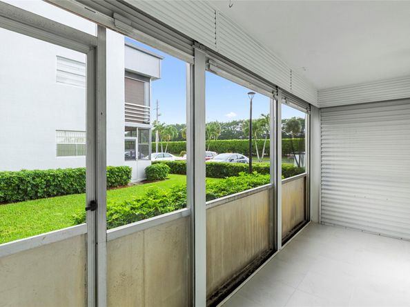 924 Flanders T 924, Delray Beach FL 33484