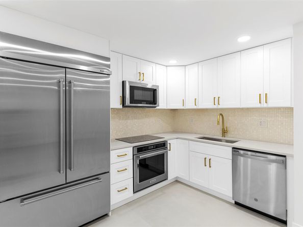 924 Flanders T 924, Delray Beach FL 33484