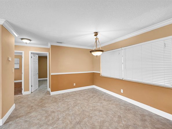 1390 NE 39th St, Pompano Beach FL 33064