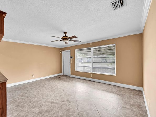1390 NE 39th St, Pompano Beach FL 33064