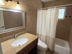 6531 Harding St, Hollywood FL 33024