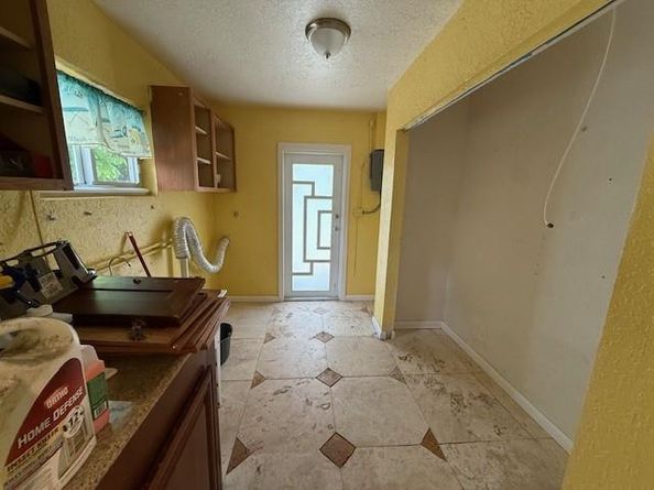 6531 Harding St, Hollywood FL 33024