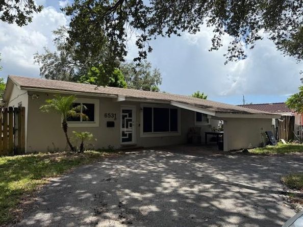 6531 Harding St, Hollywood FL 33024