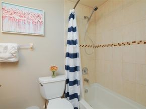 16749 Hemingway Dr 16749, Weston FL 33326
