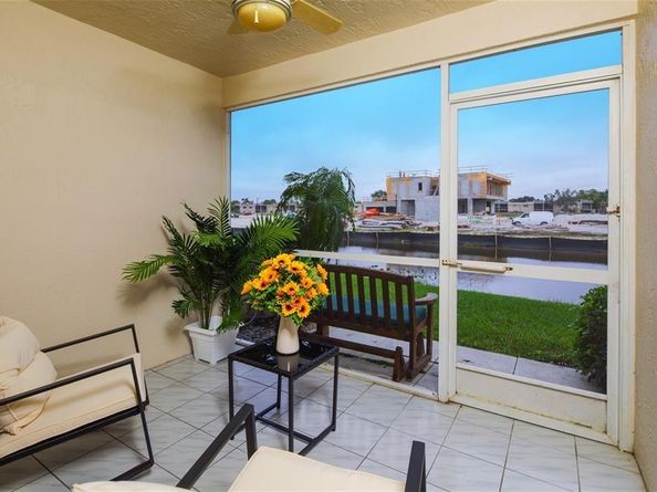 16749 Hemingway Dr 16749, Weston FL 33326