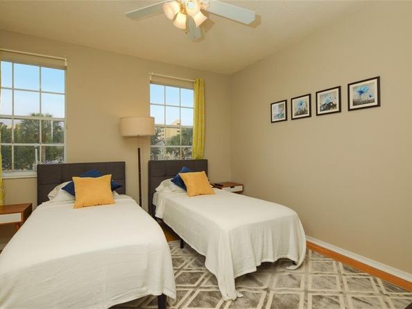 16749 Hemingway Dr 16749, Weston FL 33326