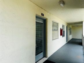 3070 NW 48th Ter 307, Lauderdale Lakes FL 33313