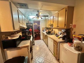 3070 NW 48th Ter 307, Lauderdale Lakes FL 33313