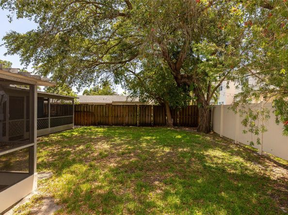 1524 SW 22nd St, Fort Lauderdale FL 33315