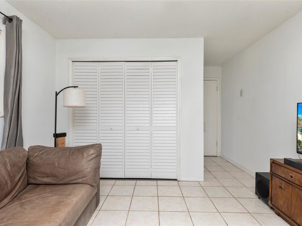 1524 SW 22nd St, Fort Lauderdale FL 33315