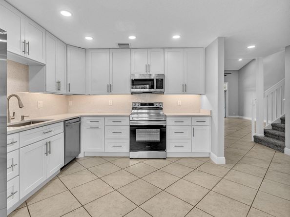 10727 Lake Shore Drive, Wellington FL 33414