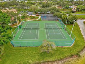 10727 Lake Shore Drive, Wellington FL 33414