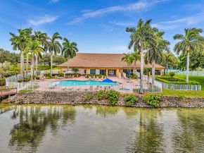 10727 Lake Shore Drive, Wellington FL 33414