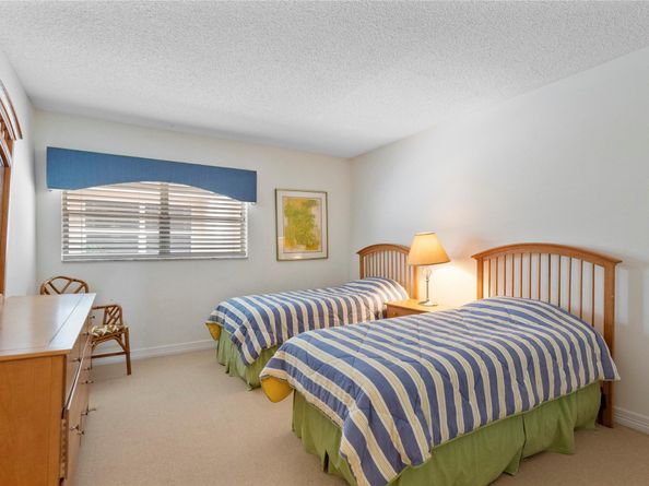 3753 Oaks Clubhouse Dr 3753, Pompano Beach FL 33069