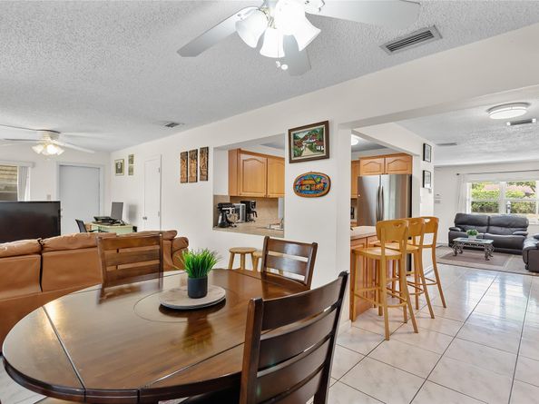 1010 NW 49th Ct, Deerfield Beach FL 33064