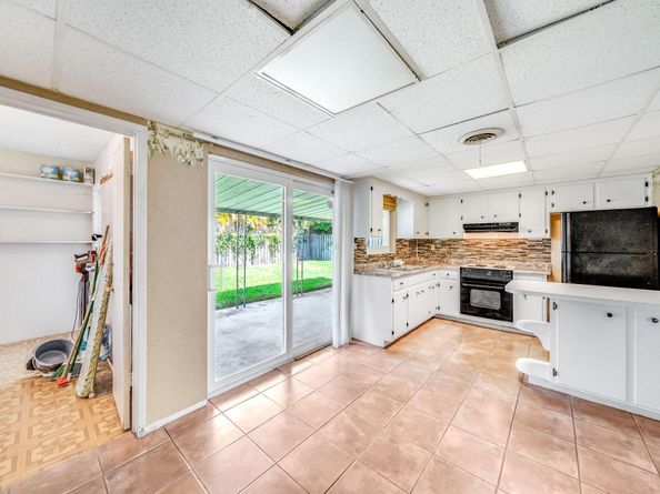 4401 NE 13th Ave, Oakland Park FL 33334