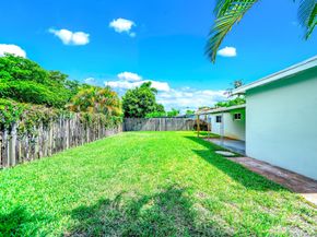 4401 NE 13th Ave, Oakland Park FL 33334