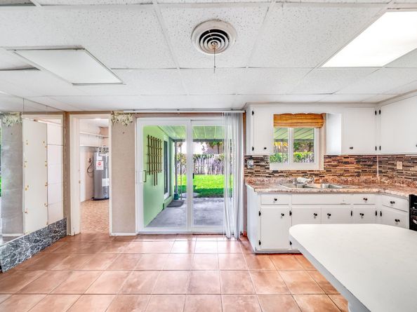 4401 NE 13th Ave, Oakland Park FL 33334