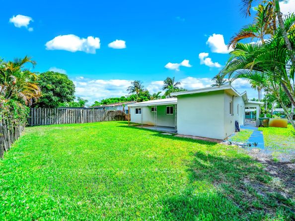 4401 NE 13th Ave, Oakland Park FL 33334