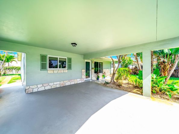 4401 NE 13th Ave, Oakland Park FL 33334