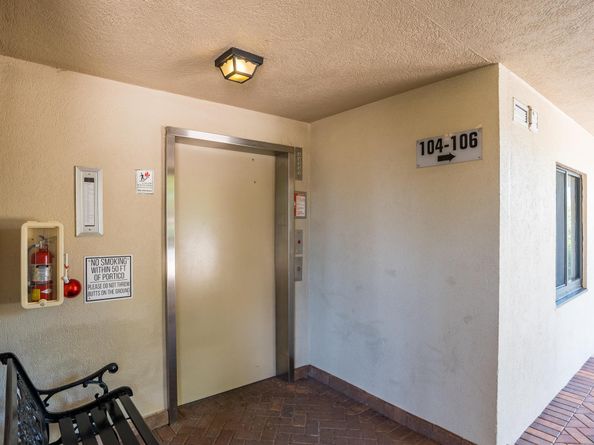 901 Seafarer Circle 306, Jupiter FL 33477