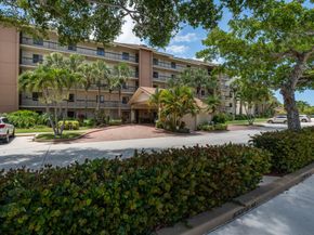 901 Seafarer Circle 306, Jupiter FL 33477