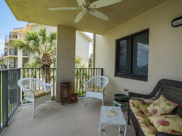 901 Seafarer Circle 306, Jupiter FL 33477