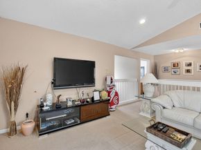 17100 Boca Club Boulevard 6, Boca Raton FL 33487
