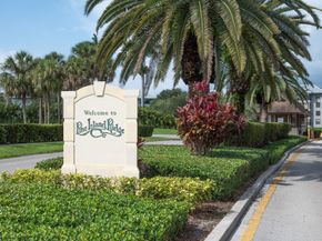 9430 Poinciana Place 110, Davie FL 33324