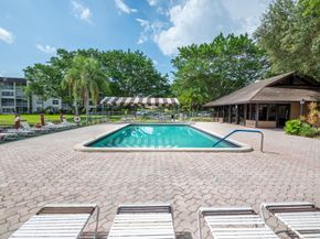 9430 Poinciana Place 110, Davie FL 33324