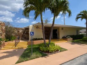 200 Pine Point Drive B, Boynton Beach FL 33435