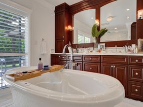 2749 NE 35th Drive, Fort Lauderdale FL 33308