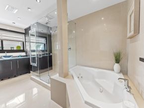 76 Isle Of Venice Drive G, Fort Lauderdale FL 33301